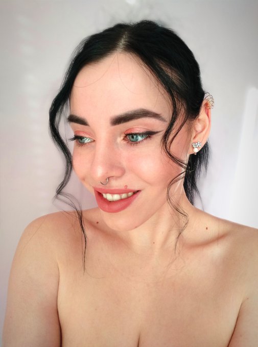 Online #online Now #live #camera #FolloMe https://t.co/oUx6ggmbxE<a href="/tag/online"class="tags">#online</a><a href="/tag/live"class="tags">#live</a><a href="/tag/camera"class="tags">#camera</a><a href="/tag/follome"class="tags">#FolloMe</a>