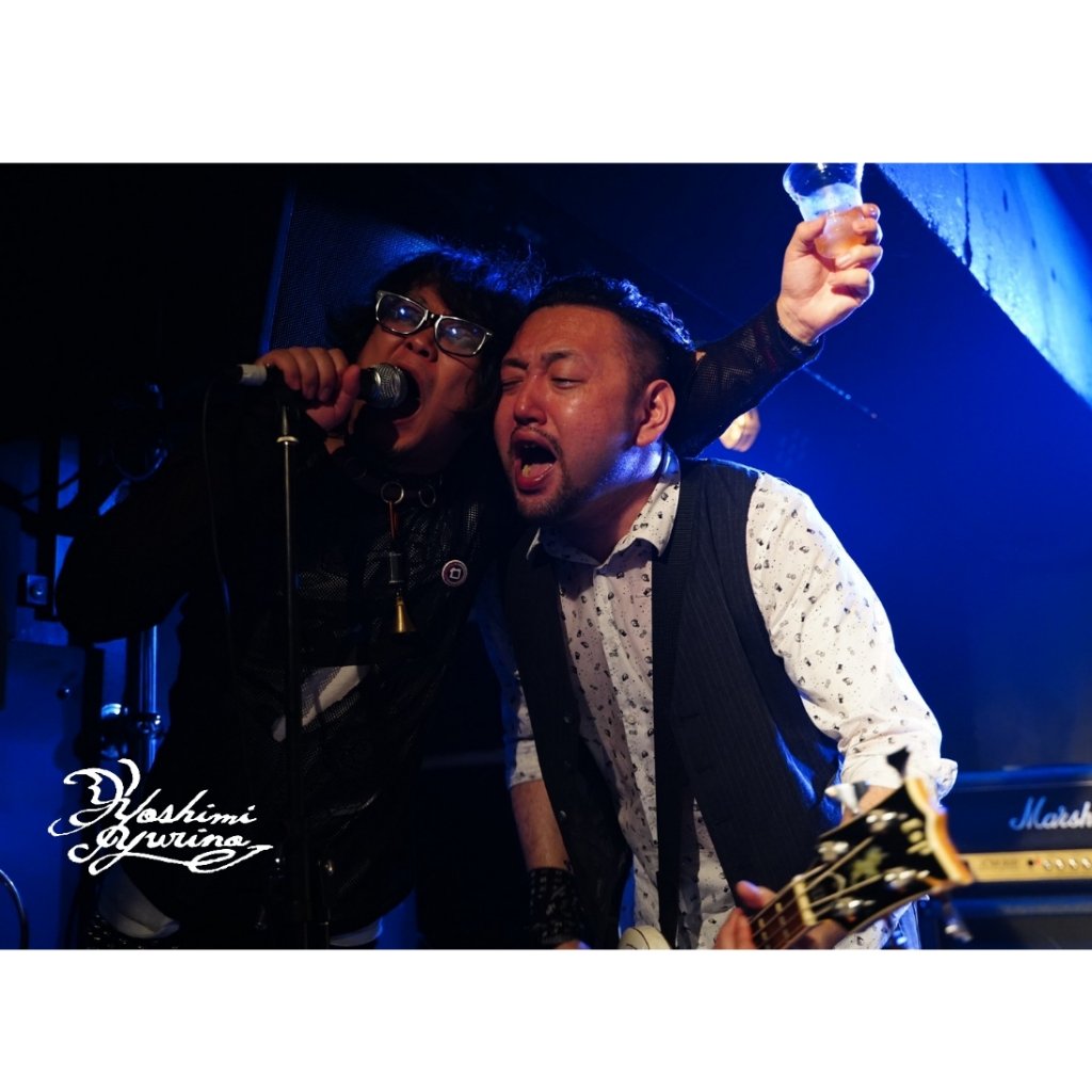 Firstbrew_JPN's tweet photo. 20230812@西柳ケ瀬ants
バンドとしては3回目、新体制１回目の岐阜。
来てくれた皆、一緒にやってくれた皆
bEERPiGsありがとう！

また日本のどこかで会おう！！
#FUCKINJUNKIES
#COMETHISCALL
#THECBGBs
#THEHIPS
#THEE12 
#bEERPiGs
#shin
#サントス
#メルメル
photo by @YoshimiYurino https://t.co/eE9YfB4fz7