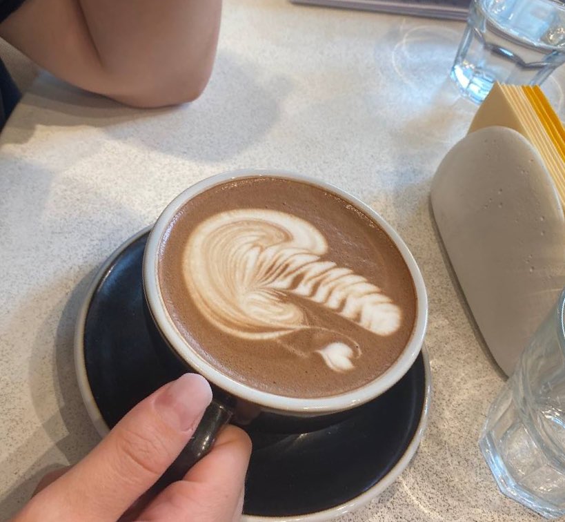 Mira 🗽 tweet media