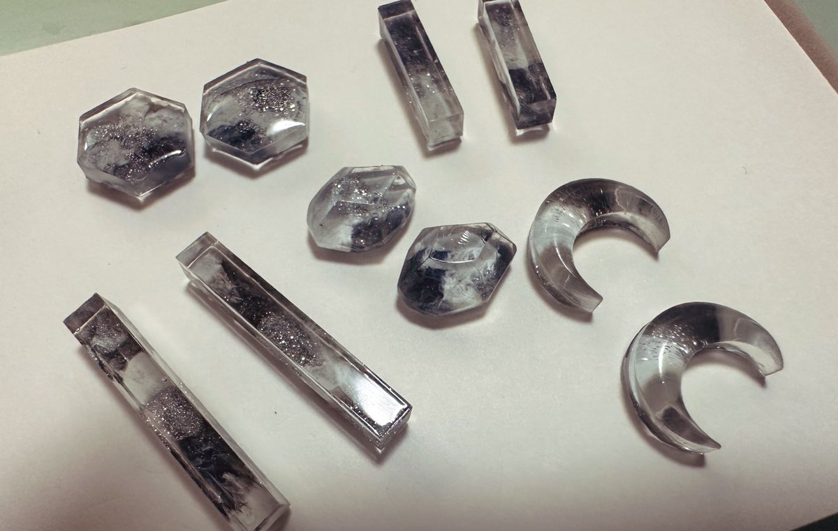 久々の作業！
モノクロも可愛いね( ´,,•ω•,,`)♡