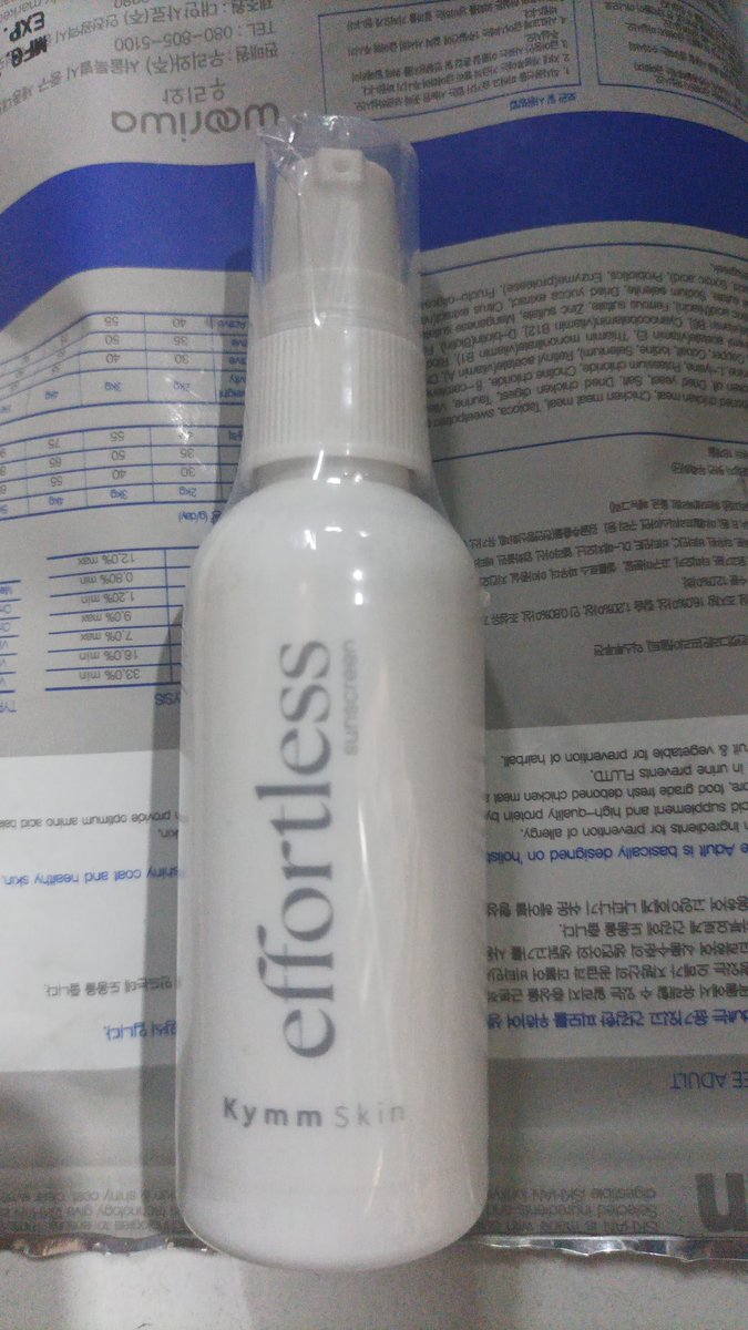 jasminsbrg's tweet photo. Wow sapa sewh yang gak mau di racuni skincare sama @kymm_skin  produkny keren habiz..lembut ditangan , gampang di aplikasikan #racuninskincare https://t.co/HfqkyxXrqY