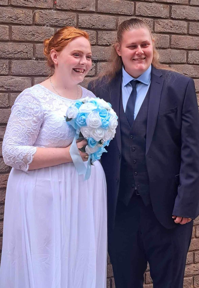 Shanny_Gaming's tweet photo. We had the best day on Saturday, can finally call the love of my life my wife 🥰❤️❤️ https://t.co/cCZHl1Zu8m
