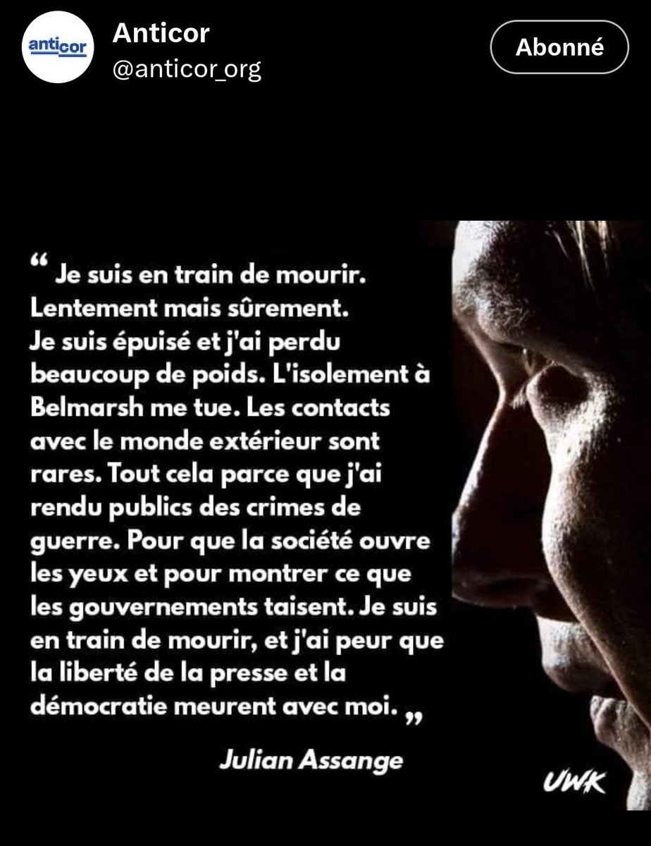 dupontaignan's tweet photo. Détenu à l'isolement pendant 4 ans, pour avoir simplement révélé des vérités qui dérangent les puissants... Julien Assange a sacrifié sa liberté et, peut-être bientôt sa vie, au nom de la démocratie.

La France, jadis pays des droits de l'Homme ; les journalistes et les politiques, si prompts à prôner l'asile de migrants dont certains "viennent jusque dans vos bras, égorger vos fils, vos compagnes..."

...tous l'ont abandonné !

Ne le laissons pas sombrer dans l'oubli.