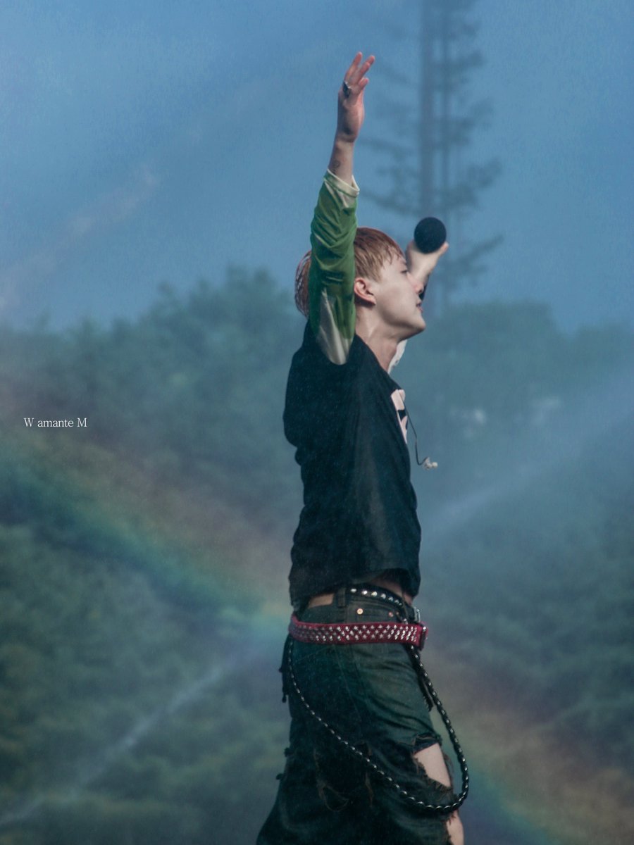W_amante_M's tweet photo. 230812 수원 워터밤

 승연이가 있는 곳은 언제든 맑음🌈 

#조승연 #우즈 #WOODZ https://t.co/ds9f96kXIO