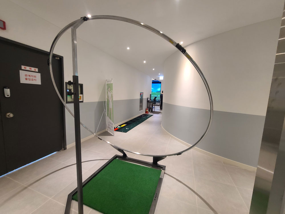 Proswing_Inc's tweet image. 대전 #골프존파크오류stay #프로스윙플레인 설치
KPGA KLPGA 프로들의 고품격 레슨~

proswing.kr
고객센터: 1899-6637
#골프레슨기구 제조 (주)프로스윙

#실내골프스윙교정기 #골프연습기구 #골프자세연습기구 #골프궤도연습기구 #드라이버연습기구 #아이언연습기구 #골프비거리연습