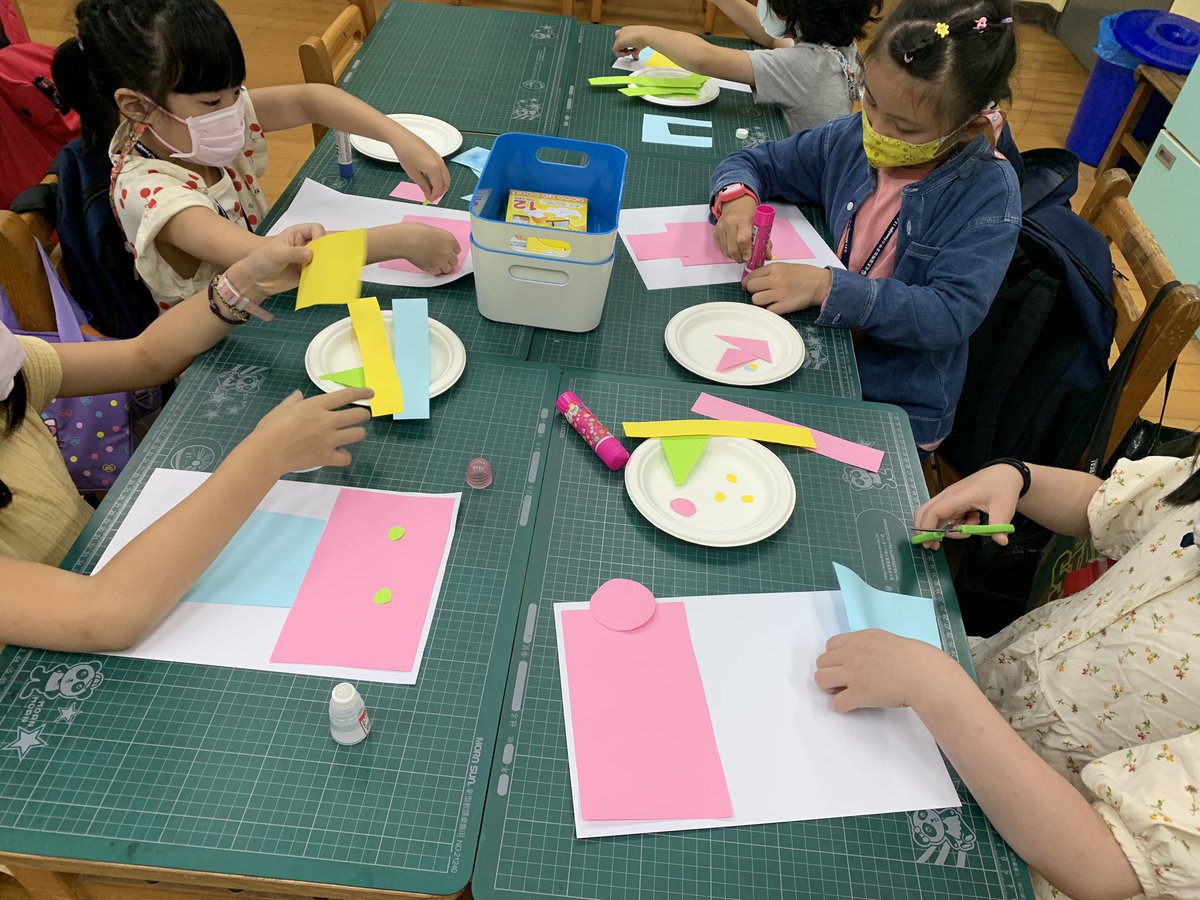 MissLeFaive's tweet photo. Taiwan Day 6 Theme: Shapes &amp; Colours 🔴🟧🟡🟩🔵🟪 #LKDSBInternationalEd #ESLSLPTaiwan @IntlLKDSB https://t.co/MaDlHjaHCt
