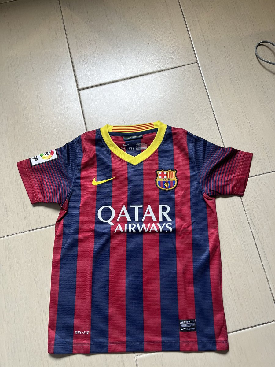 ConceptFoo404's tweet photo. - Jual jersey FC Barcelona Anak - Anak (Home 2013 - 2014)

- Merek: Nike
- Sisa Stok: 1
- Kondisi: Bekas
- Ukuran: Anak Kecil
- Jersey Anak - Anak original
- Dm untuk harga dan original

#jerseybolaanakanak
#jerseyfcbarcelona
#jualjerseybolaanakanak
#jerseyoriginal https://t.co/voDZF3c1Eq