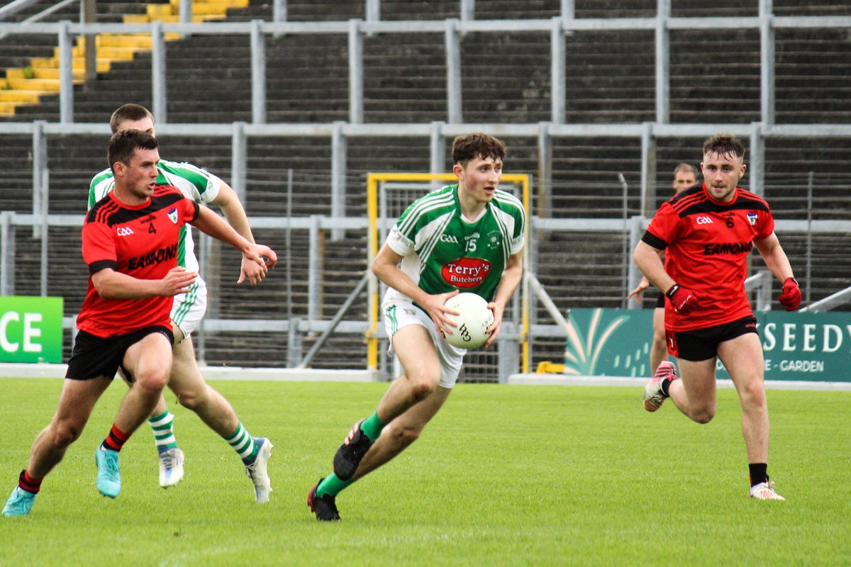 fitzgeraldstad's tweet image. 🔥 Another thrilling match concluded yesterday, with Kenmare emerging victorious over Na Gaeil with a score of 0:19 to 1:13. We anticipate even more intense battles on the Fitzgerald Stadium field, dear friends.  #ExcitingMatch #KenmareVsNaGaeil #IntenseBattles #FitzgeraldStadium