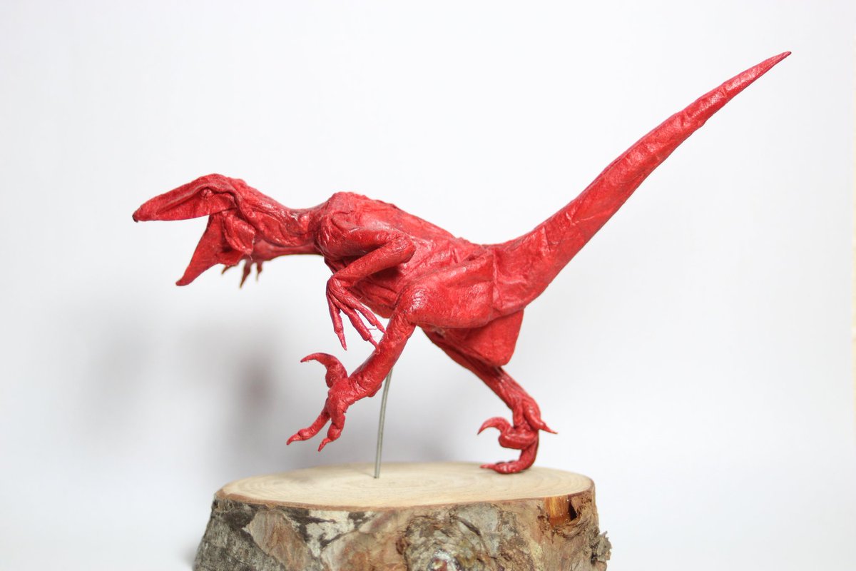 FranOrigami's tweet photo. Origami Deinonychus, based on the original design by Tran Trung Hieu. Folded by me using a 35cm square double unryu paper. https://t.co/ew8R8A8CPa