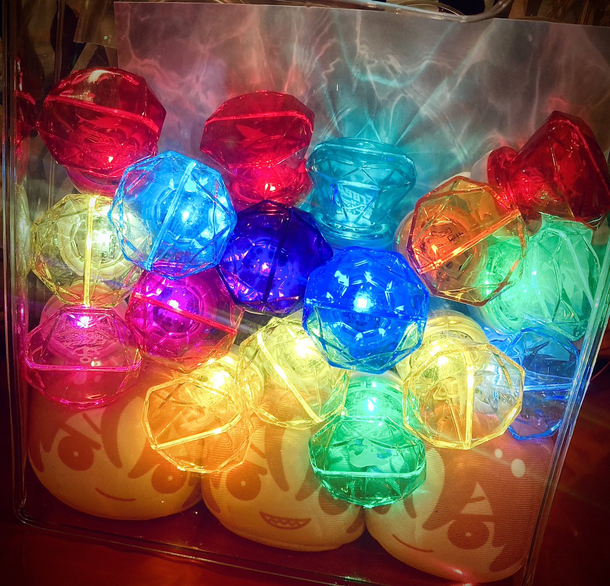 Yun_7326KR's tweet photo. ペンライトの海を見ました。
ありきたりだけど、本当に綺麗でした。
マネージャーの皆様のおかげです。
「見た事のない景色見せてやるよッ!」
見せてもらいました、連れてってもらいました。感謝しかない。🦈♥️
またこの景色見たいですッ!!!!
#Free #Free_10周年
#Free_MS #FreeMS https://t.co/FxjVh8k29i