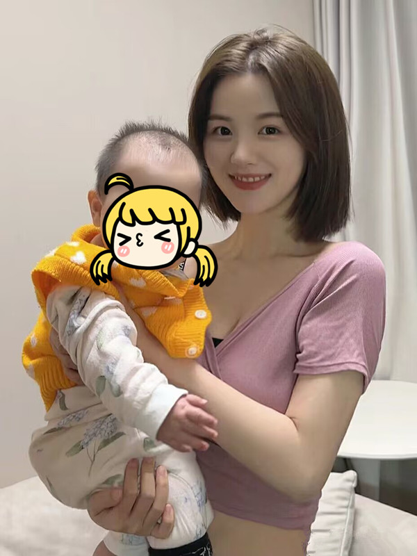 Jamall03420's tweet photo. 你们好 我是朵朵妈咪 我带着我的��事来了 在听我讲故事之前 我想问一个问题 我听我闺蜜说，在推特上 别随便相信那些对你献殷勤的人，他们就是为了和你上床，是真的吗? https://t.co/3ZVkEu3RzR