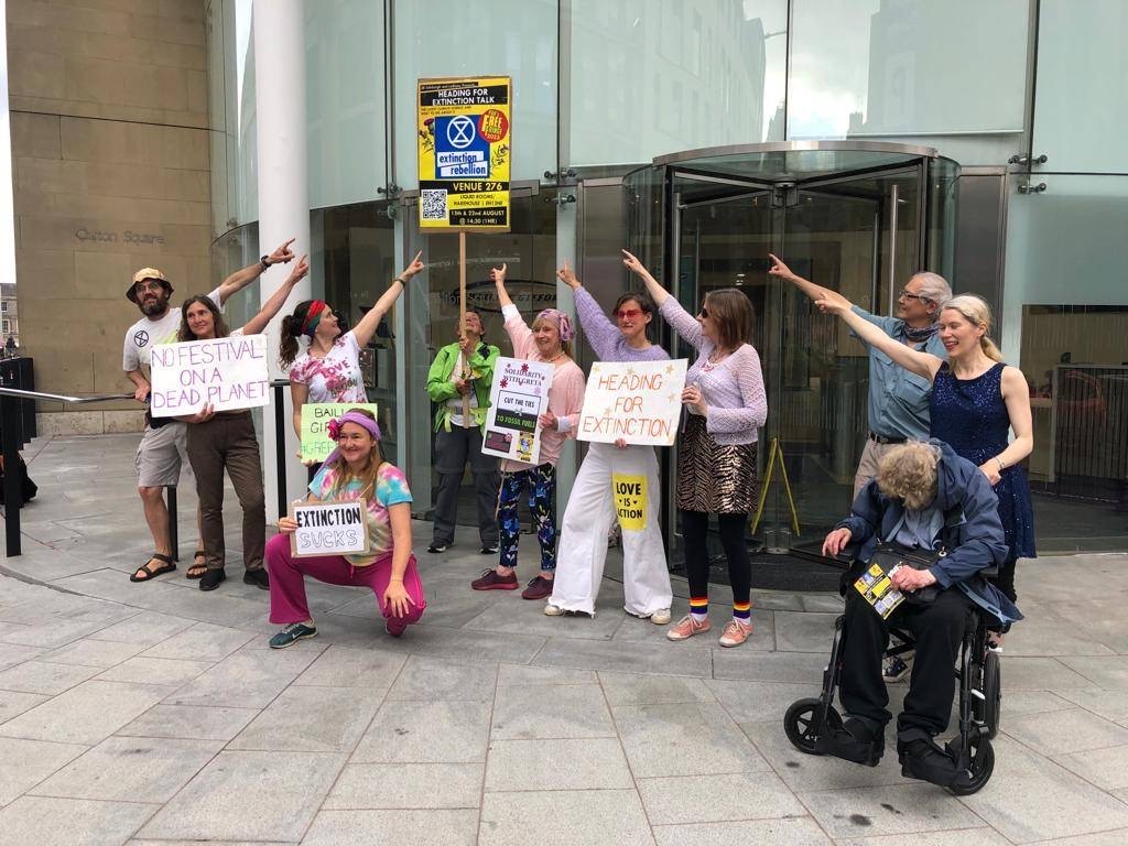 xr_Edinburgh's tweet photo. No @edbookfest on a dead planet. Sponsors @BaillieGifford are being called to cut all ties with fossil fuels @GretaThunberg @MikaelaLoach @XRebellionUK #greenwash #StayingAlive #HeadingForExtinction https://t.co/IdzZCcz2Je