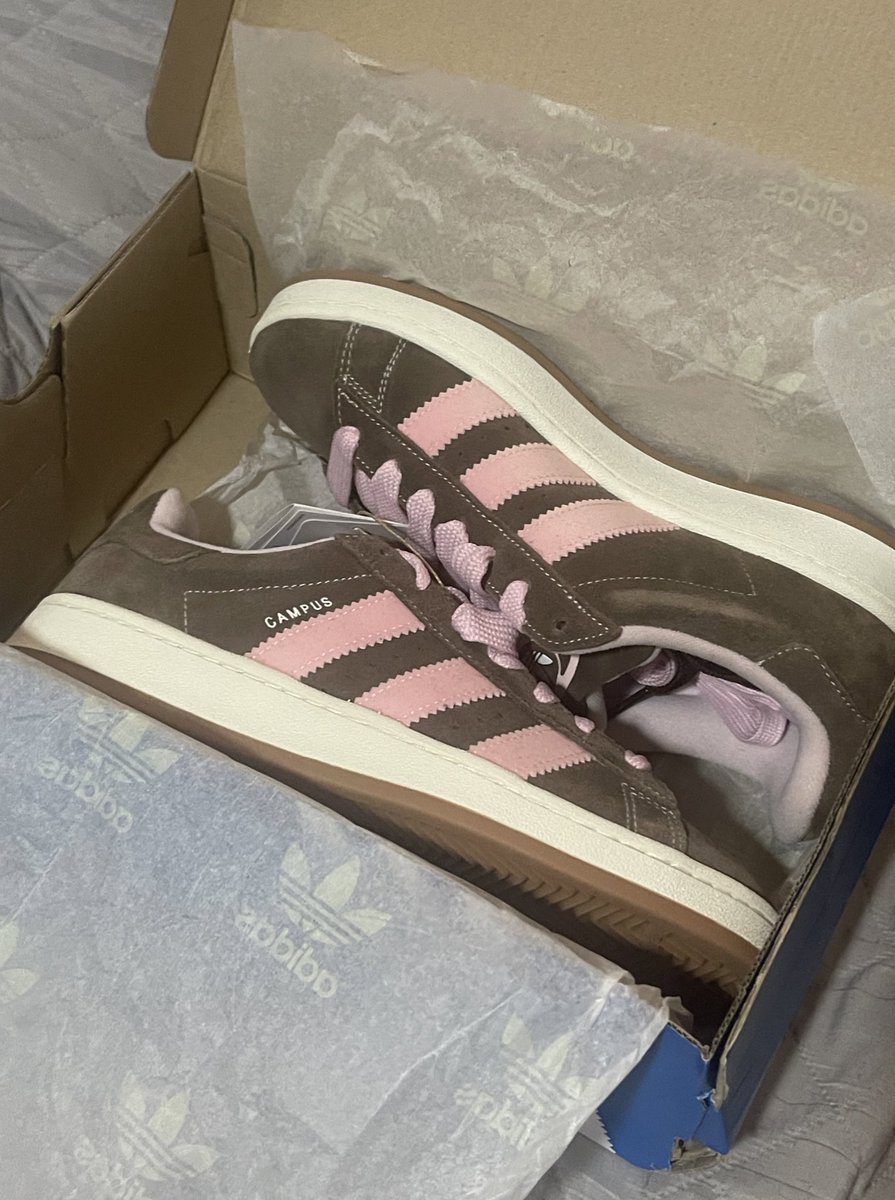 wts lfb ph adidas campus pink/brown 00s 6620 (all-in) + local sf size 270 / 27 cm onhand and ready to ship brand new! bought it directly from adidas kr! dm to claim! wts lfb ph adidas campus pink/brown 00s 6620 (all-in) + local sf size 270 / 27 cm onhand and ready to ship brand new! bought it directly from adidas kr! dm to claim!