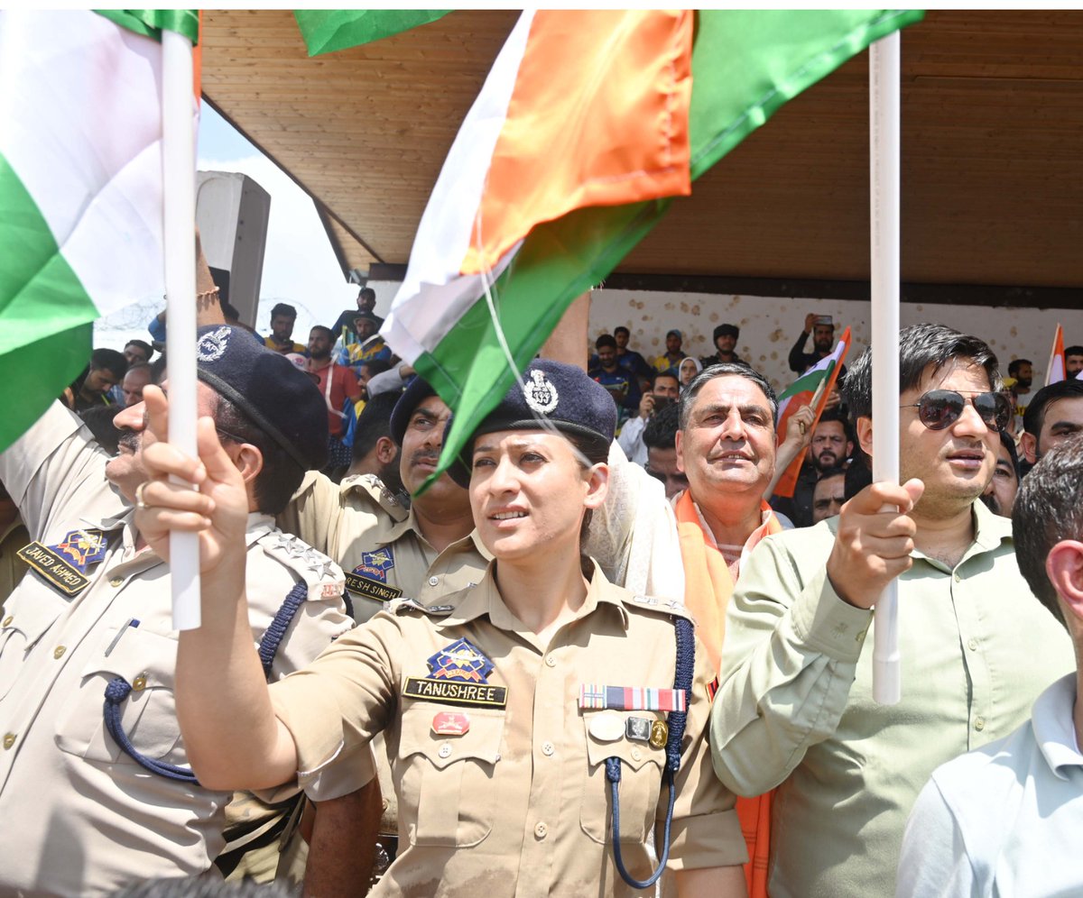 Information & PR, Shopian tweet media