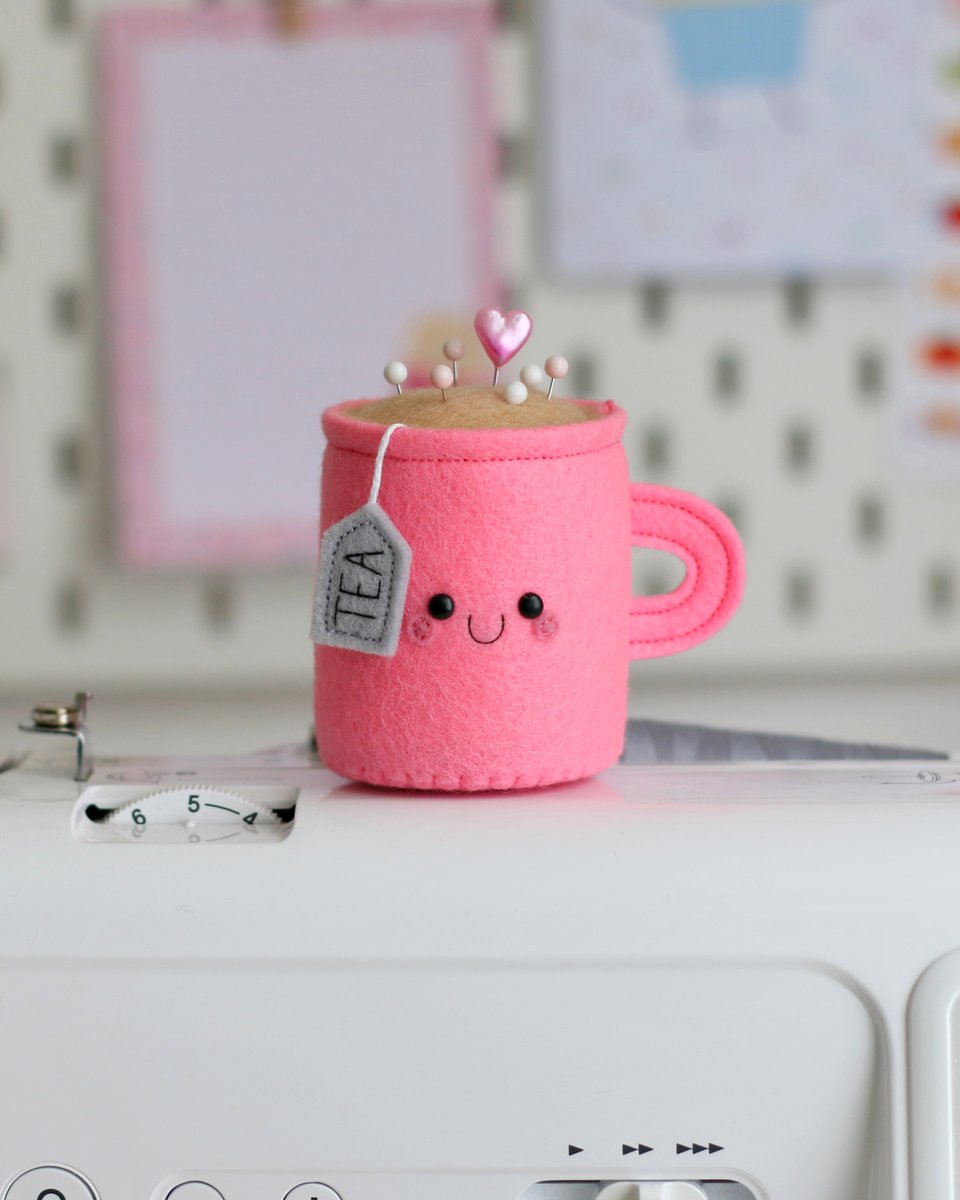 Good morning &amp; happy Monday! Starting my day with a cup of tea, then straight to the sewing machine to work on a couple of orders. Thank you for your support over the weekend! 💗
#SmallBiz #Pincushion #SupportSmallBusiness #Sewing