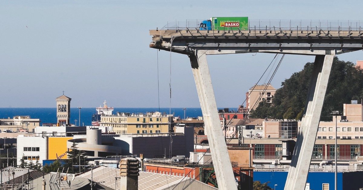 5 anni non sono abbastanza per rimarginare uno squarcio di questo tipo, ma dovrebbero, in uno Stato civile, essere sufficienti almeno per ottenere una verità giudiziaria capace di portare sollievo in chi resta e deve fare i conti con quelle vite interrotte #14agosto #pontemorandi