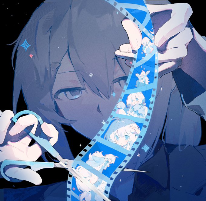 「blue eyes holding scissors」 illustration images(Latest)