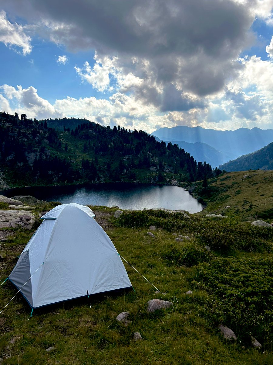 Martii_P's tweet photo. Il topic dei miei tweet è piuttosto lineare: my fav⛰️✨ https://t.co/E4jH8x7f7B
