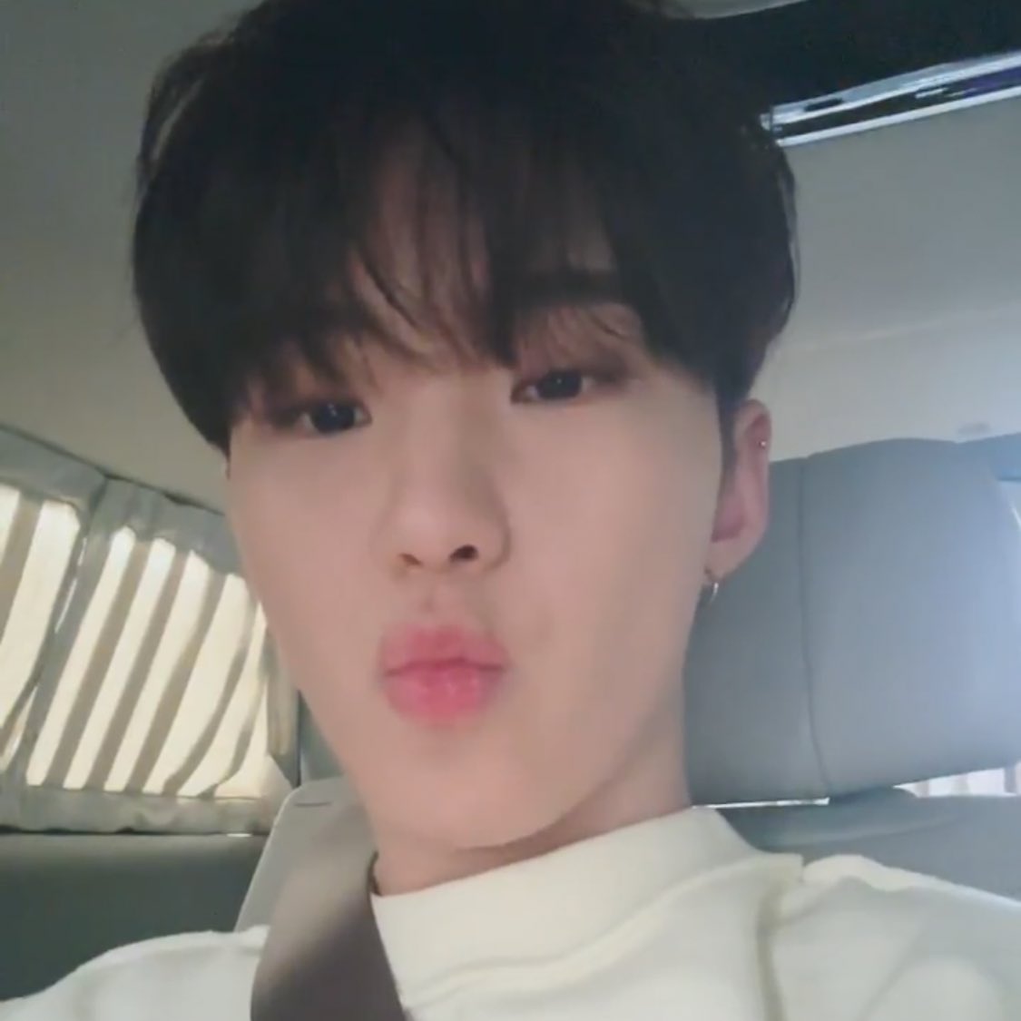 hoshbday's tweet photo. 오늘 라이브 너무 귀여워 🥹🥹🩷 https://t.co/KrwKE2ev1A