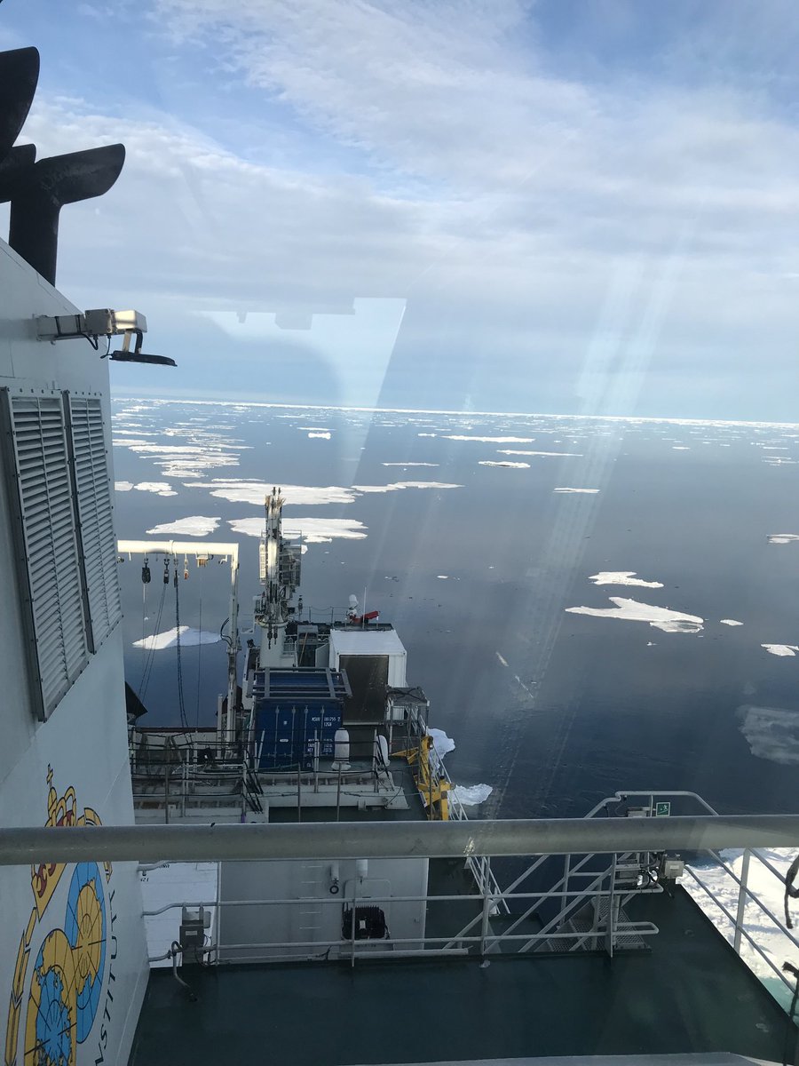 My office today #Arctic 🇳🇴#FFKronprinsHaakon ⁦@NorskPolar⁩