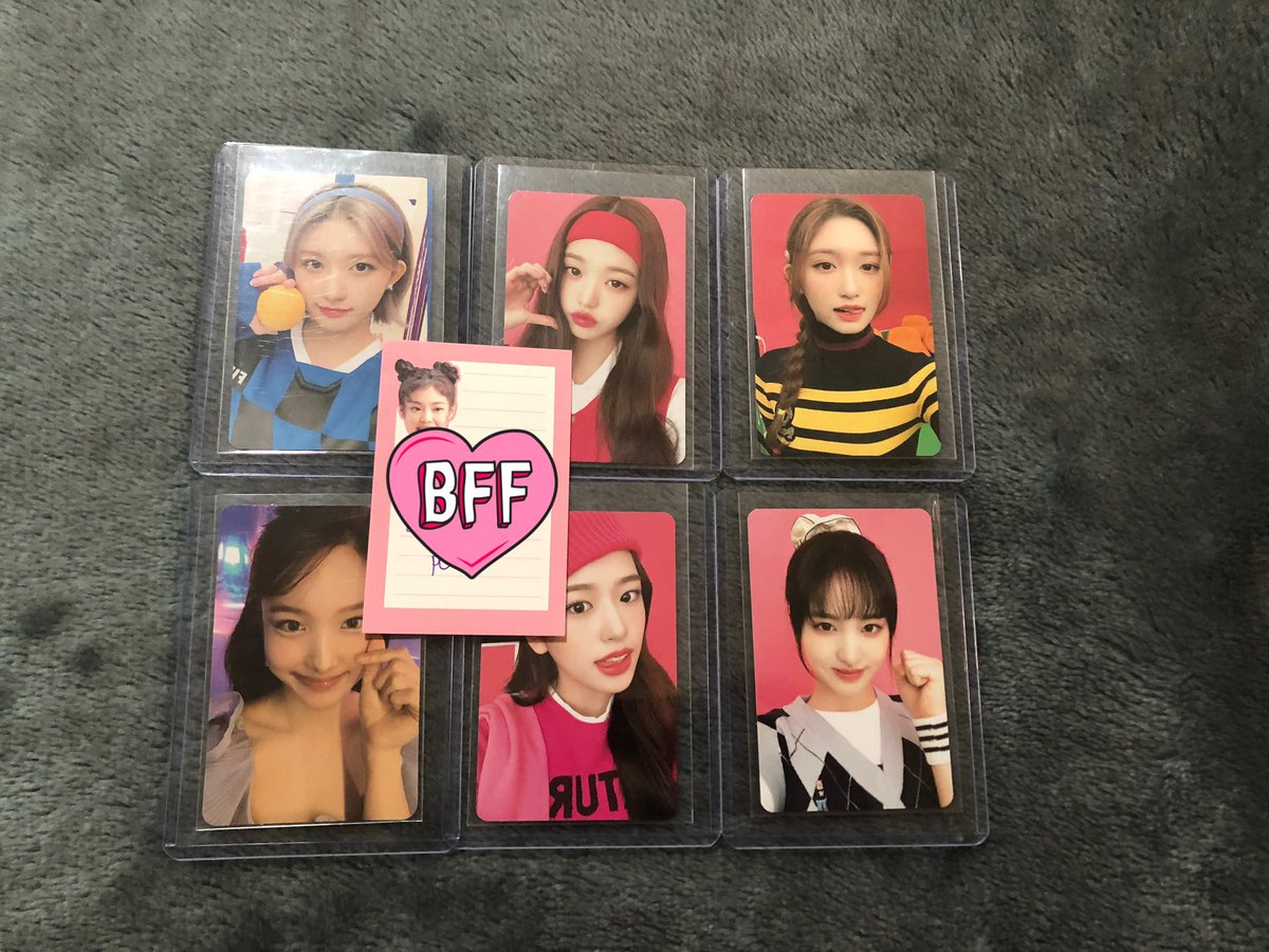 yeonsoocart_'s tweet photo. wts lfb 

Gg random pc 

-can ship agad 
-jnt direct flash
-mint
-x sensi
-prio taking more (since i have no packaging mat left ill use r album to make sure it safe kaya i prefer taking more)
Freebies: a4 binder with sleeves and pockets sleevs sa set taker

Check alt price https://t.co/UBqlm9xLGo