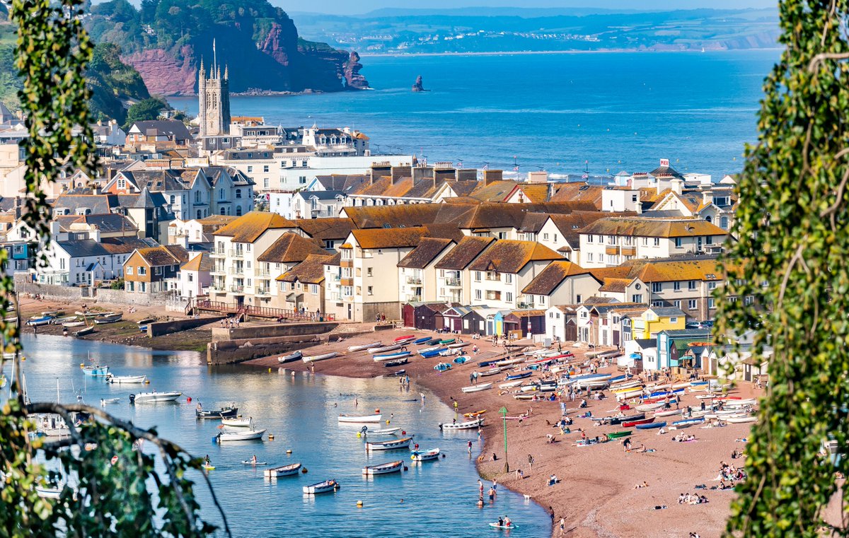 StagecoachSW's tweet photo. Visit Teignmouth by bus with route 22, from Torquay, Paignton or Dawlish. #SummerSorted Info: https://t.co/Ql5c2BAlgH https://t.co/WmHKCB3Bu7 @DevonTopDaysOut https://t.co/SD3PdAXzJw
