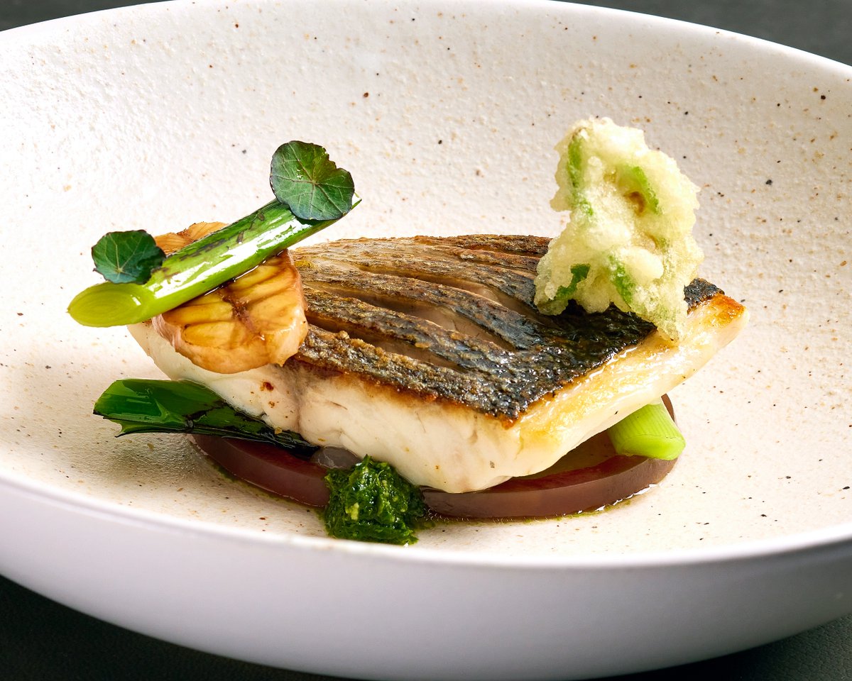 musumcr's tweet photo. wild sea bass, bbq eel, shiso.
#musumcr #manchesterrestaurants #wildseabass #bbqeel #shiso #japaneserestaurantmcr #mcr #manchesterbars https://t.co/adbaEVgUxj