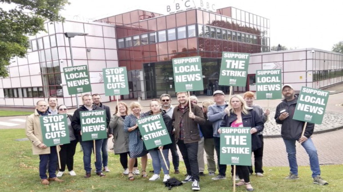 RadioWatcher's tweet photo. Local journalists issue fresh warning over potential strikes https://t.co/iEnnZfNsFj
#nuj #bbcstrikes #bbccuts #ukradio #bbclr #keepbbclocalradiolocal #bbclocalradio #radionews #savebbclocalradio https://t.co/nZyiCsT4S2