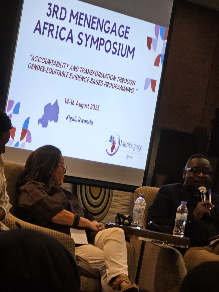 Rrru87's tweet photo. The personal is political, so we begin with transforming individuals, but we MUST marry it with addressing structural issues to create an environment where a transformed individual can exist. #MEASymposium #MEAYouth @SonkeTogether @SAfAIDS @Rouzeh #genderjustice https://t.co/pAFo9S3Hsf