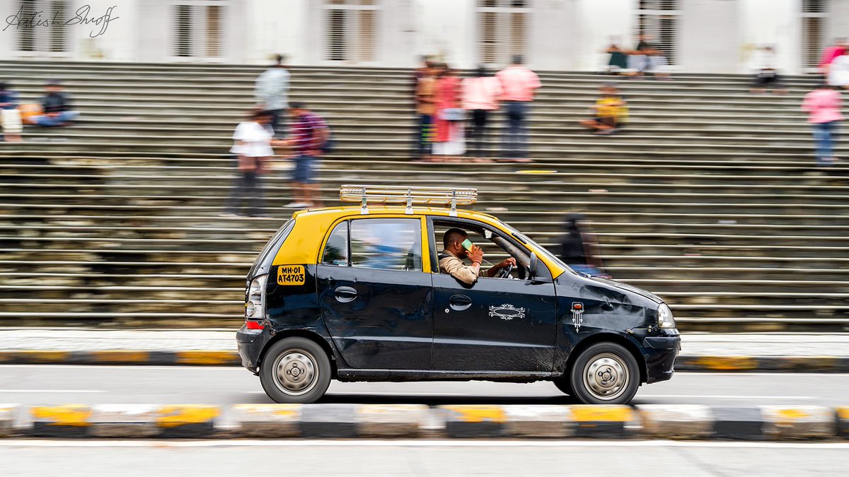 tigershroff's tweet photo. Mumbai in a blur #TimesColourSnap https://t.co/1lUPwTY4Cy