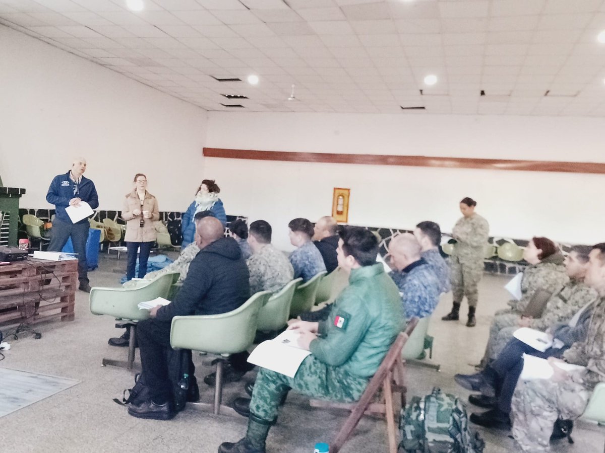 ENOPU1's tweet photo. Finalizó el curso "Identificación de amenazas en ambientes de M.O.P" en la ENOPU.
https://t.co/ddSmw32kdu https://t.co/kMha6k5Wvp