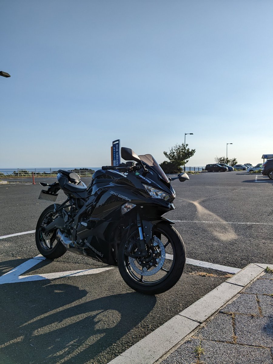 KING31_TK's tweet photo. 久しぶりの外海🏍 https://t.co/7SOp5xqyjJ