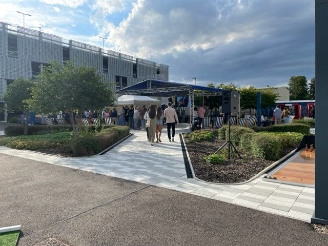 HowardGroupUK's tweet image. A fantastic time was had at the @UnityCampusCam Summer Party. Great to see so many of our occupiers coming together to enjoy crazy golf, fairground stalls, street food, cocktails and ice cream 

Thank you to everyone who joined us.

#UnityCampus #Cambs