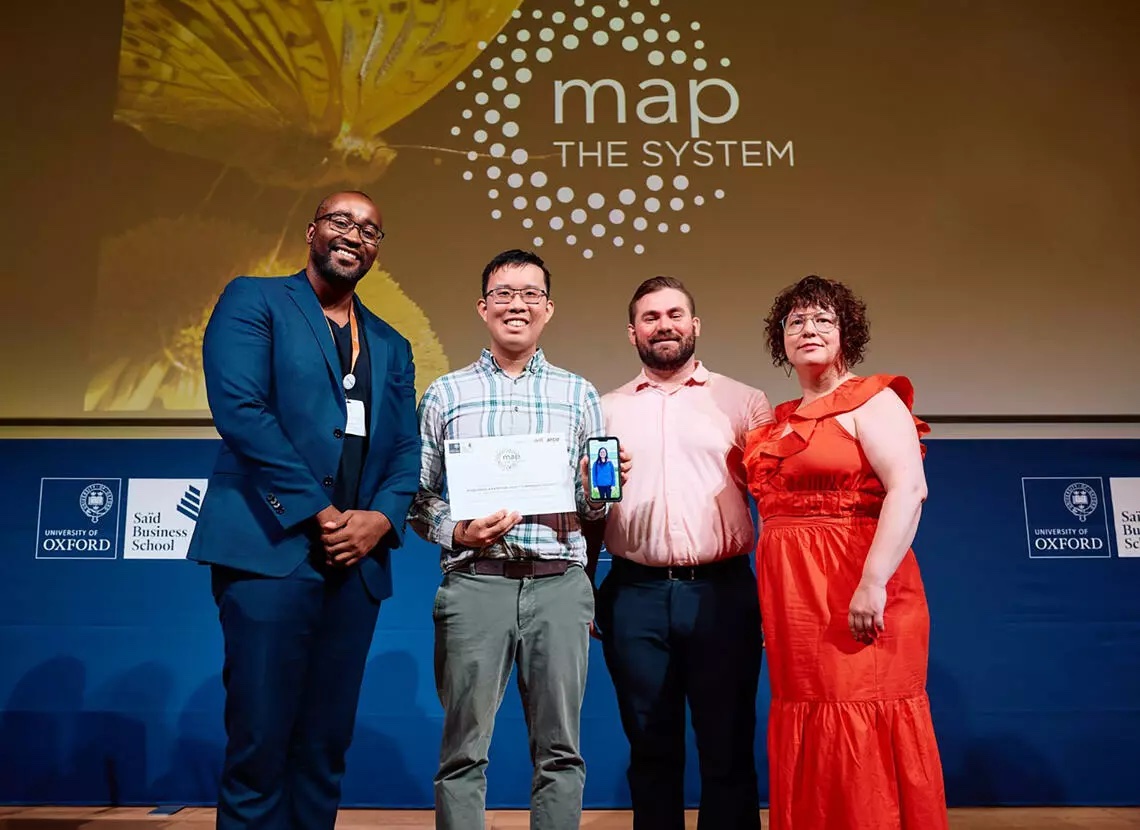 Team of passionate students from #UCalgary has earned international recognition by participating in the @mapthesystem Global Finals held at @UniofOxford with a project addressing the physician shortage in Canada @HunterHubYYC ow.ly/x7CX50PxQM3
