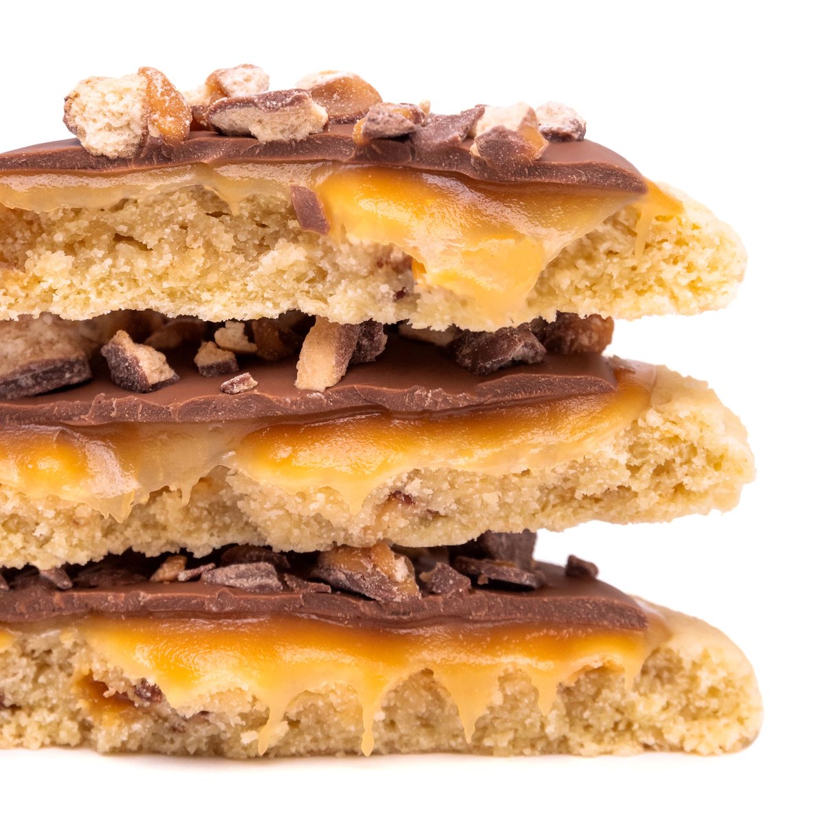 It’s back! The Caramel Shortbread featuring Twix cookie is on the @CrumblCookies menu this week! Get yours for a limited time only from 8/14-8/19 at all Crumbl locations.