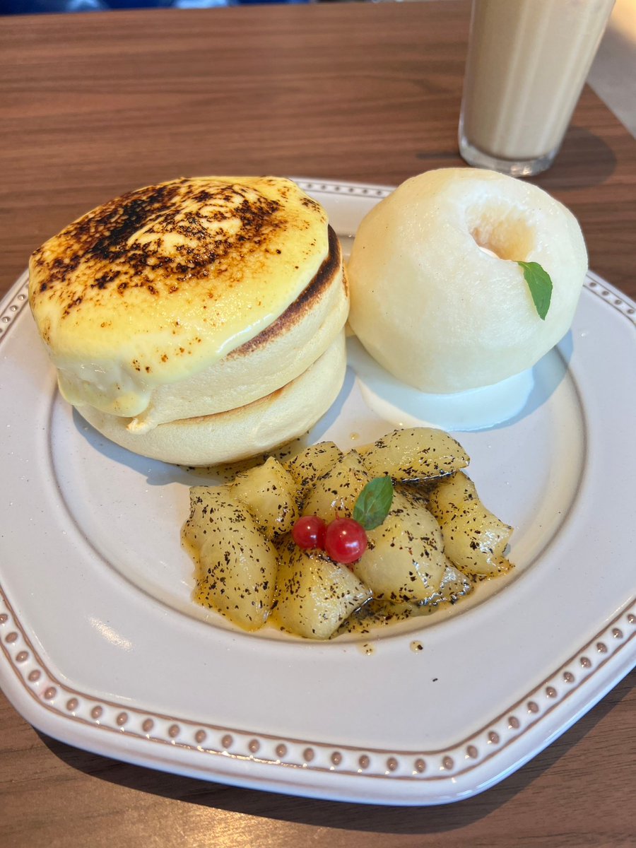 Ut4Kb's tweet photo. ずっと食べたかったパンケーキ🥞
そしてまた食べたいって思ったパンケーキ🥞
幸せな時間でした💕 https://t.co/CqJucSoove
