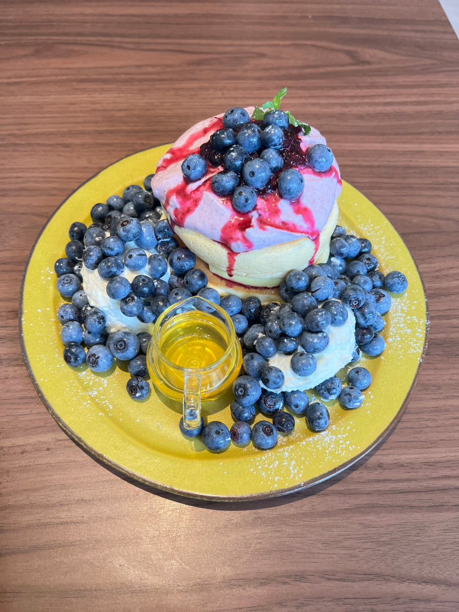 Ut4Kb's tweet photo. ずっと食べたかったパンケーキ🥞
そしてまた食べたいって思ったパンケーキ🥞
幸せな時間でした💕 https://t.co/CqJucSoove