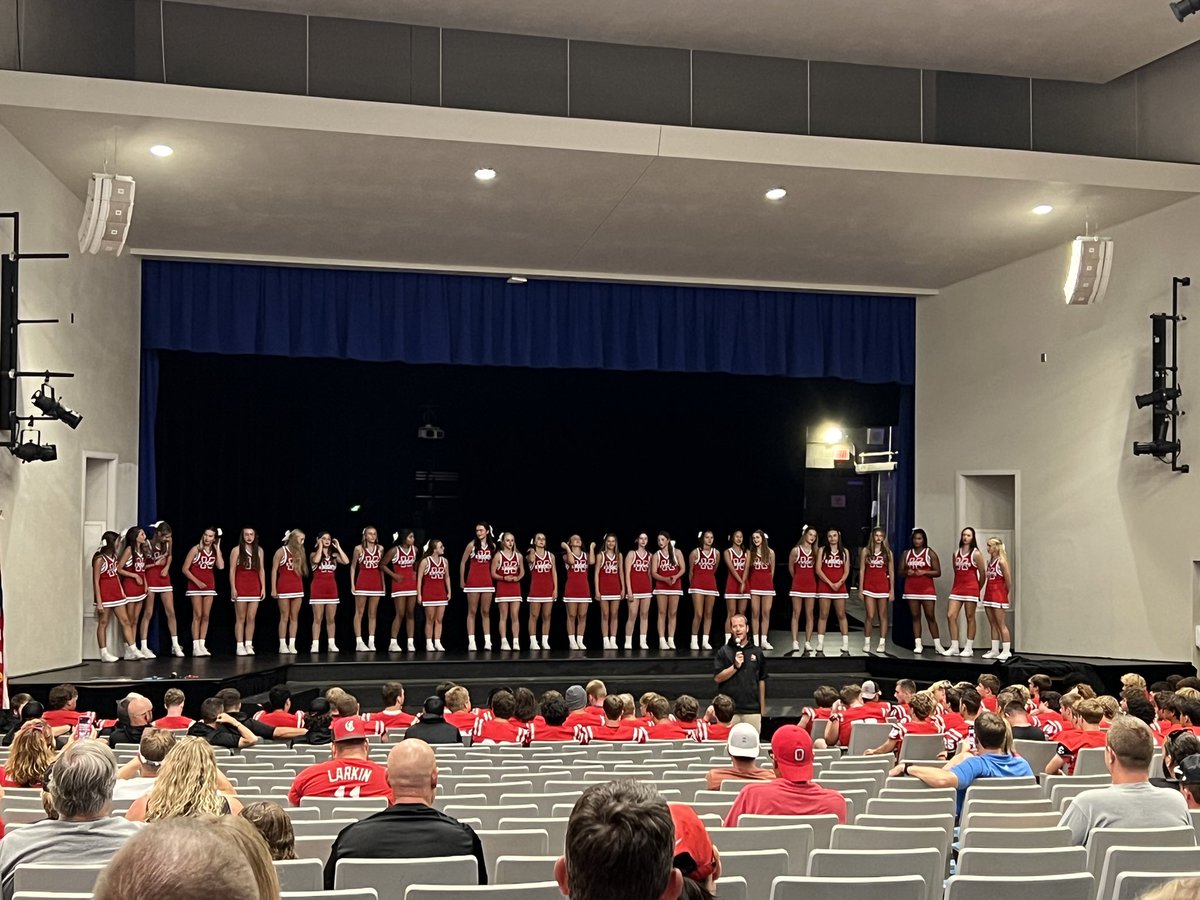 hbersaglia1's tweet photo. Thank you @KFBknights and @KFBRedHelmetClb for always including our cheerleaders and giving a shoutout to our fundraisers! New Season, New Possibilities!
Let’s GOOOOOO!!! #ArmorUp #BEATSycamore #proudcheermom #proudfootballalumnimom @Kings_Schools @Kings_HS @Kings_CHEER https://t.co/4otUnf6hKv