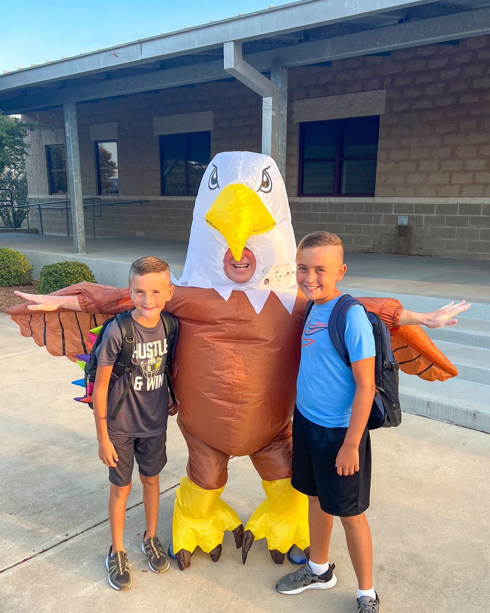 DrBrentRingo's tweet photo. Excited to kick off the new school year. For our families, making unforgettable memories for the 23–24 school year begins today. 2nd &amp; 4th grade for Brody &amp; Kyle.  Started the day with the Tally Eagles &amp; HPMS spikes. #TFND #KISDinspires @TESgenacr @DrSonnyMouton @kerrvilleisd https://t.co/vtcp7dtvM0
