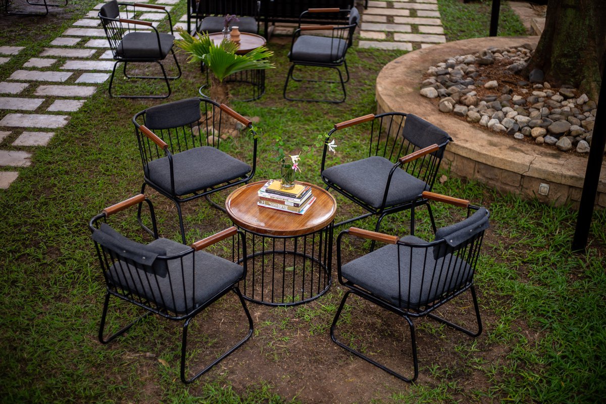 QuestionCafeRW's tweet photo. Discover the ideal spot to nurture your ambitions in the heart of Gishushu!
Bring your work and work bestie, and enjoy a #QCup while making an impact
#QGishushu #Workspace #QSpace #CoffeeShop #QuestionCoffee #VisitRwanda #KigaliLife https://t.co/1qW8L1dTNp