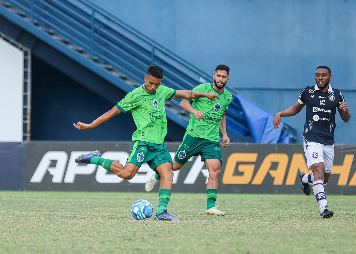 oficialmanausfc's tweet photo. Fotos do confronto de ontem contra o Remo, que terminou com o placar de 1 a 1.  

A partida foi dedicada ao dia dos pais e também contou com a estreia de um novo uniforme em homenagem ao 'Gavião-Real'.  

📸 @ismaelfotofc / Manaus FC 

#TimeDaAmazônia 🌳🦅🏹 https://t.co/idaVh47Q9L