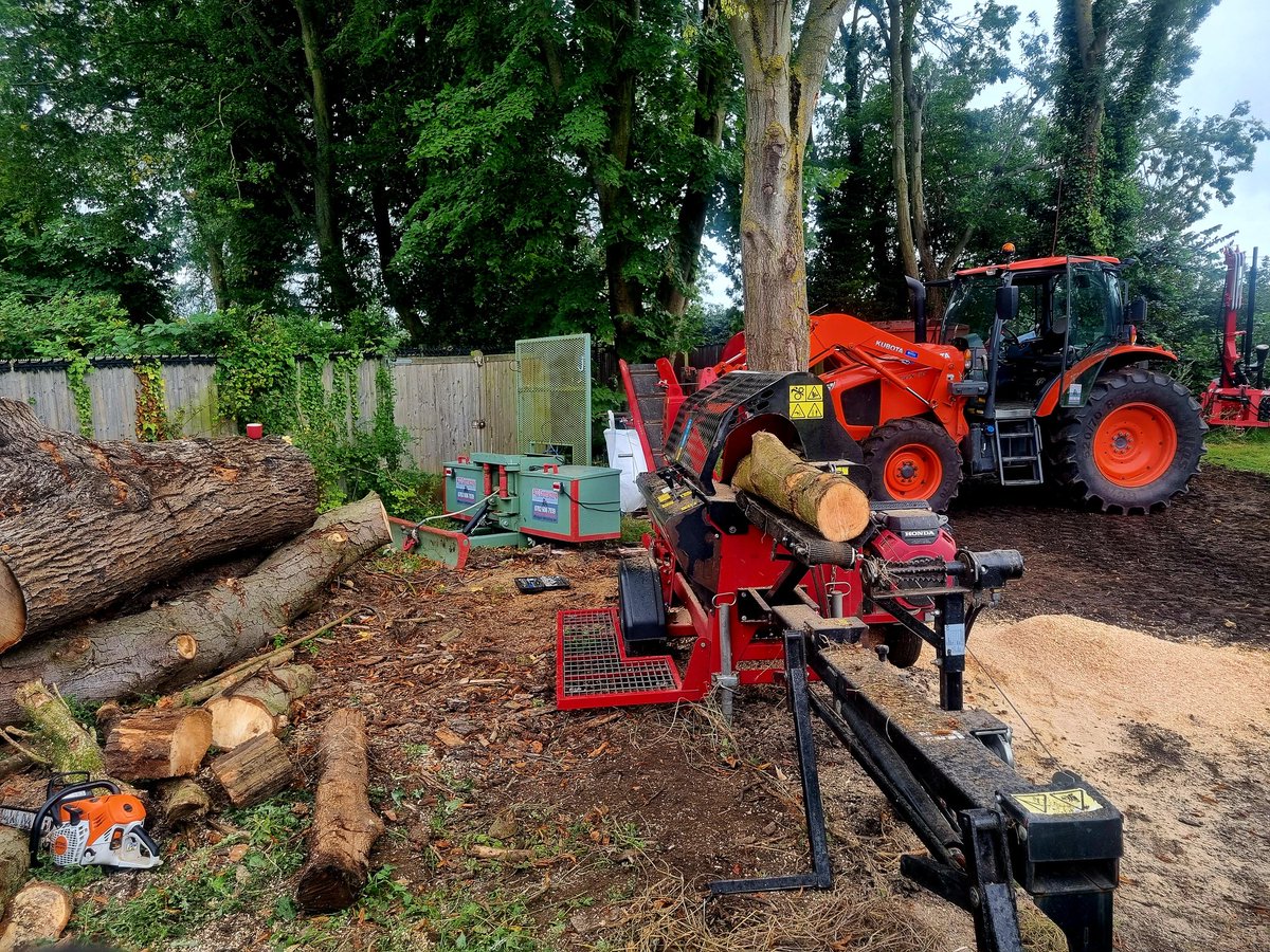 CerberusRural's tweet photo. #Firewood processing started ready for deliveries to customers from start of September.
Cubic metre bag - £95
2.5 cubic metre loose - £225
5 cubic metre loose - £450
10 cubic metre loose - £900
Prices include delivery within 10 miles of RG7 1TH. #firewoodprocessor #woodburner https://t.co/SAI9oqqb2I