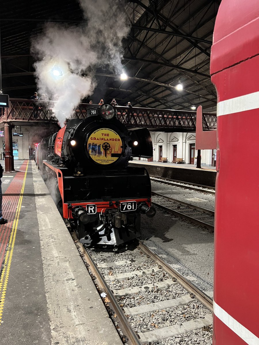 707_operations's tweet photo. Another huge weekend on #Grainlander #Silo #Art #Tour with our guests sampling the best of #Regional #Victoria by #Steam our regular providers @bakeonbroadway π§π°π₯―πdelicious treats ! Thanks to @SteamrailVic for the short notice use of R761 and all your help. https://t.co/a9D6itVZ1M