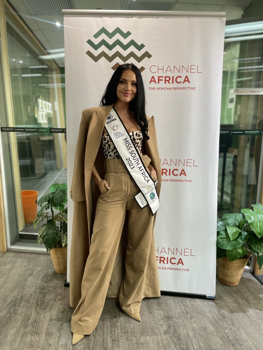 Thank you to @Official_MissSA 2023 @natashajoub for visiting our studio. #ChannelAfrica wishes you all the success on this new journey. May your reign inspire all Africans to reach beyond the stars and remain authentic to themselves. #saluteafricanwomen #TheUpside