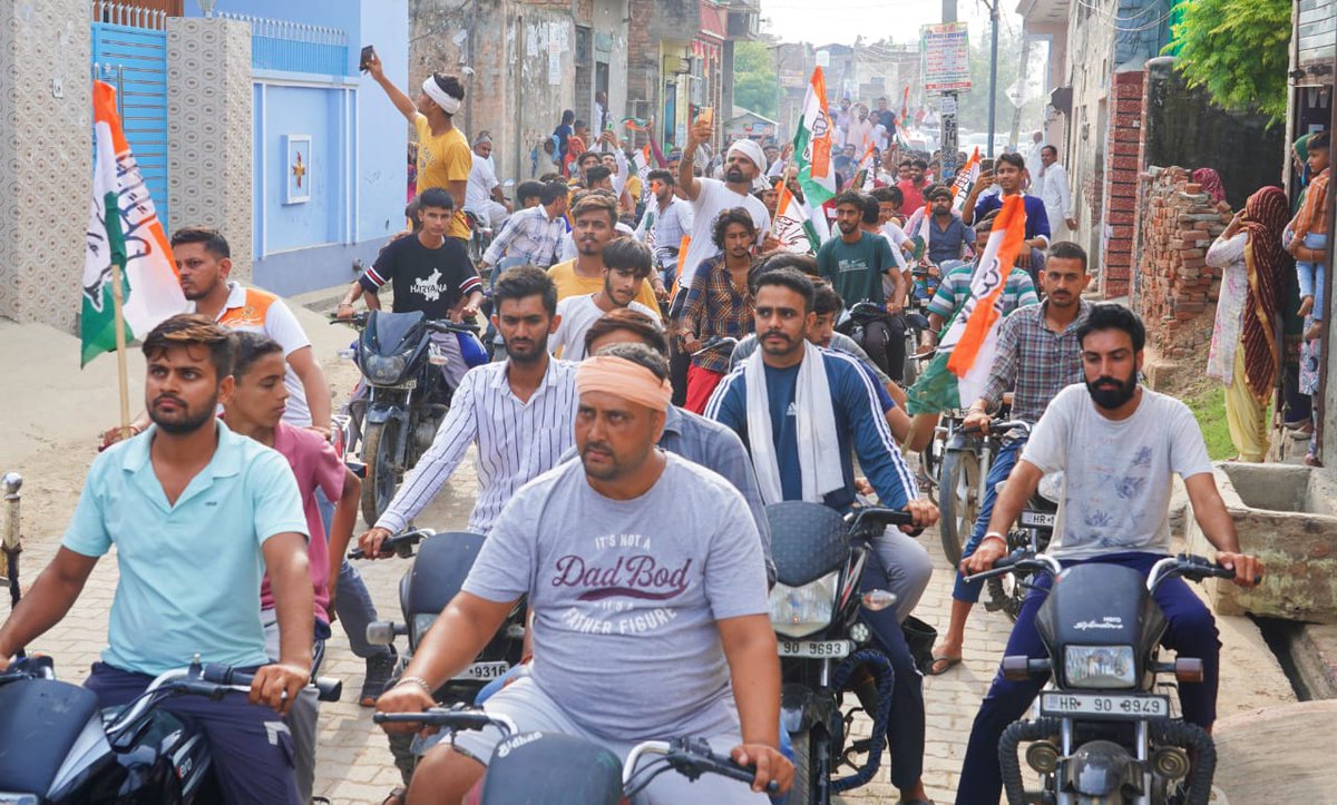 DeependerSHooda's tweet photo. आज उचाना हलके के गांव पेगा में 20 अगस्त को हिसार में होने वाले 'विपक्ष आपके समक्ष' कार्यक्रम में शामिल होने की अपील की।

20 अगस्त को चलो हिसार... https://t.co/SlkymAPYzf