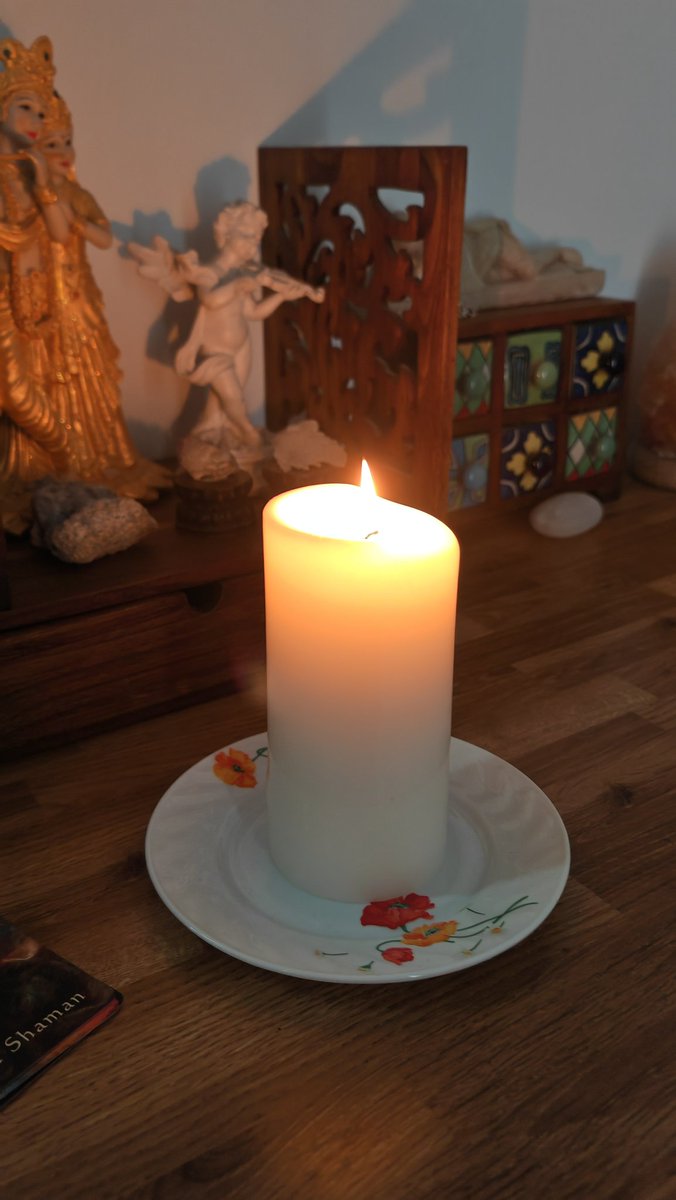 By regularly spending time in your sacred space, you will cultivate a deeper sense of self-awareness and spiritual connection.🔯
#Sacredspace
#spiritualconnection #cosmicguidance