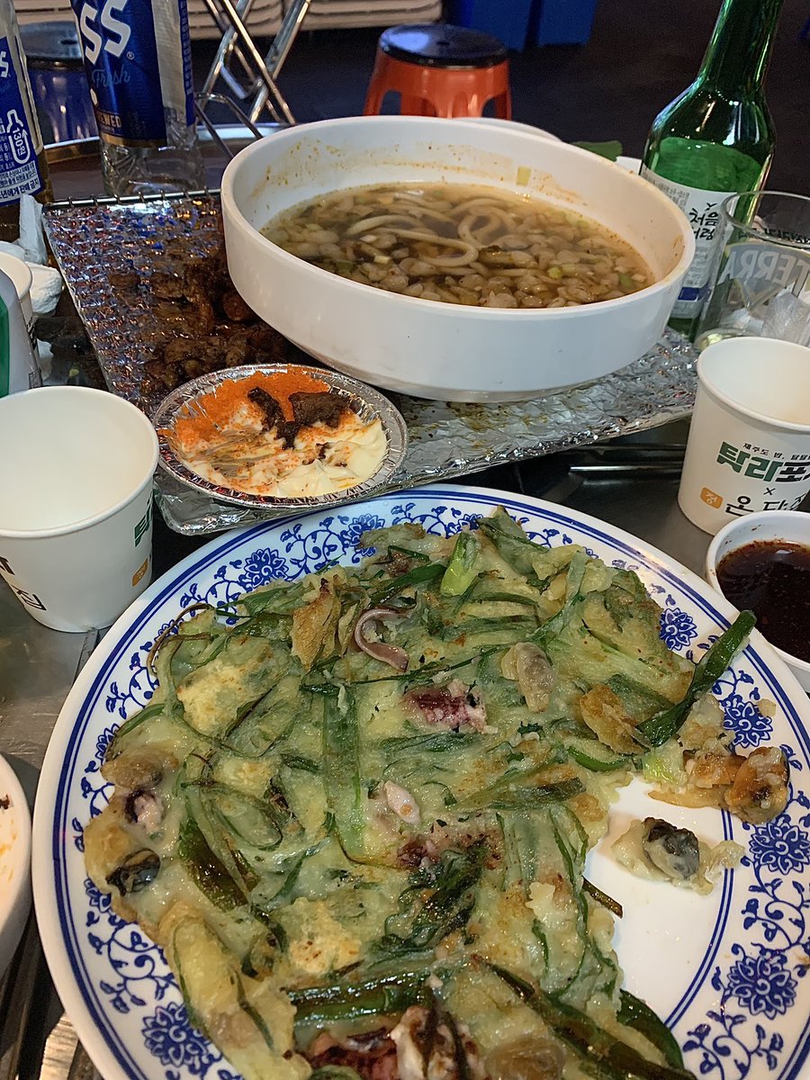 _out_sung's tweet photo. #미미킴이랑
다 먹고 난 뒤의 사진임 
욕심만개많은 깨작충들이라 많이 시키고 안먹음 https://t.co/NLK3K3u3dj