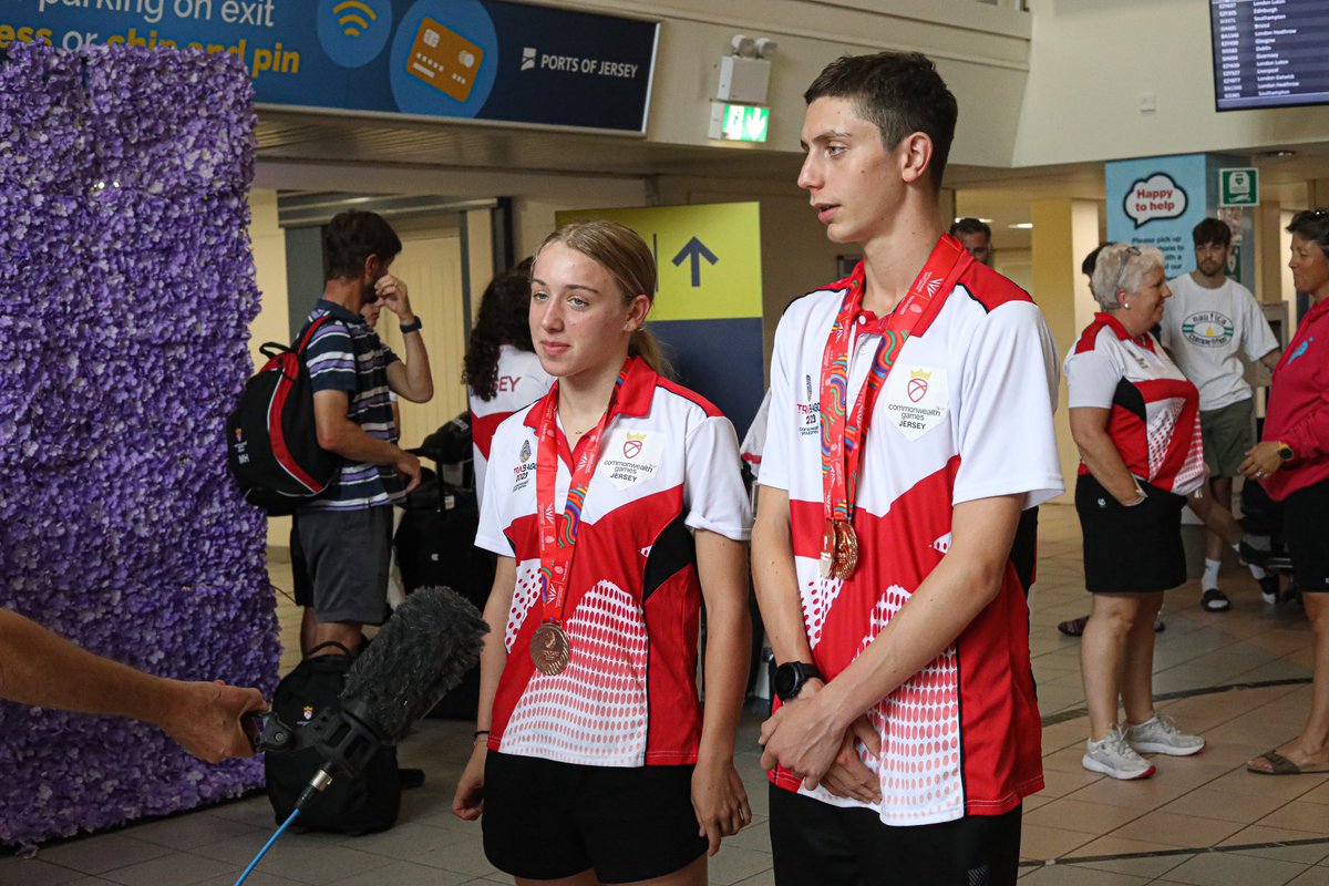 The team are back home after a successful Youth Commonwealth Games in Trinidad and Tobago! 🇯🇪 Fantastic to have media here welcoming the guys home, as well as family and friends of course! 😁 What a week! A huge thanks to all who have supported the team! Mon the beans! 👏