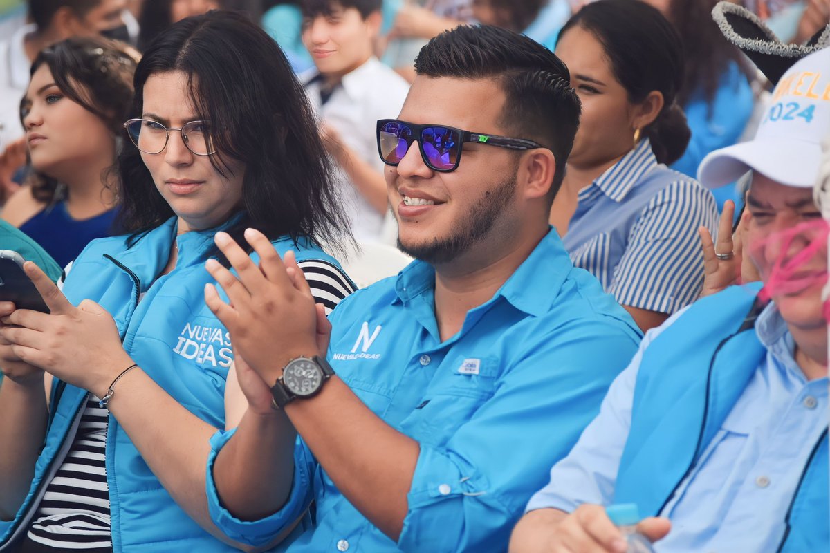 LideresCya's tweet photo. Nuestro joven y candidato a Diputado por el Parlamento Centroamericano @ReneDorathSV realizó el pasado fin de semana una gira nacional, en el
Marco del día internacional de la juventud para compartir con la juventud de nuestro partido @nuevasideas 

#ModoCyan https://t.co/RkJ8ULki3n