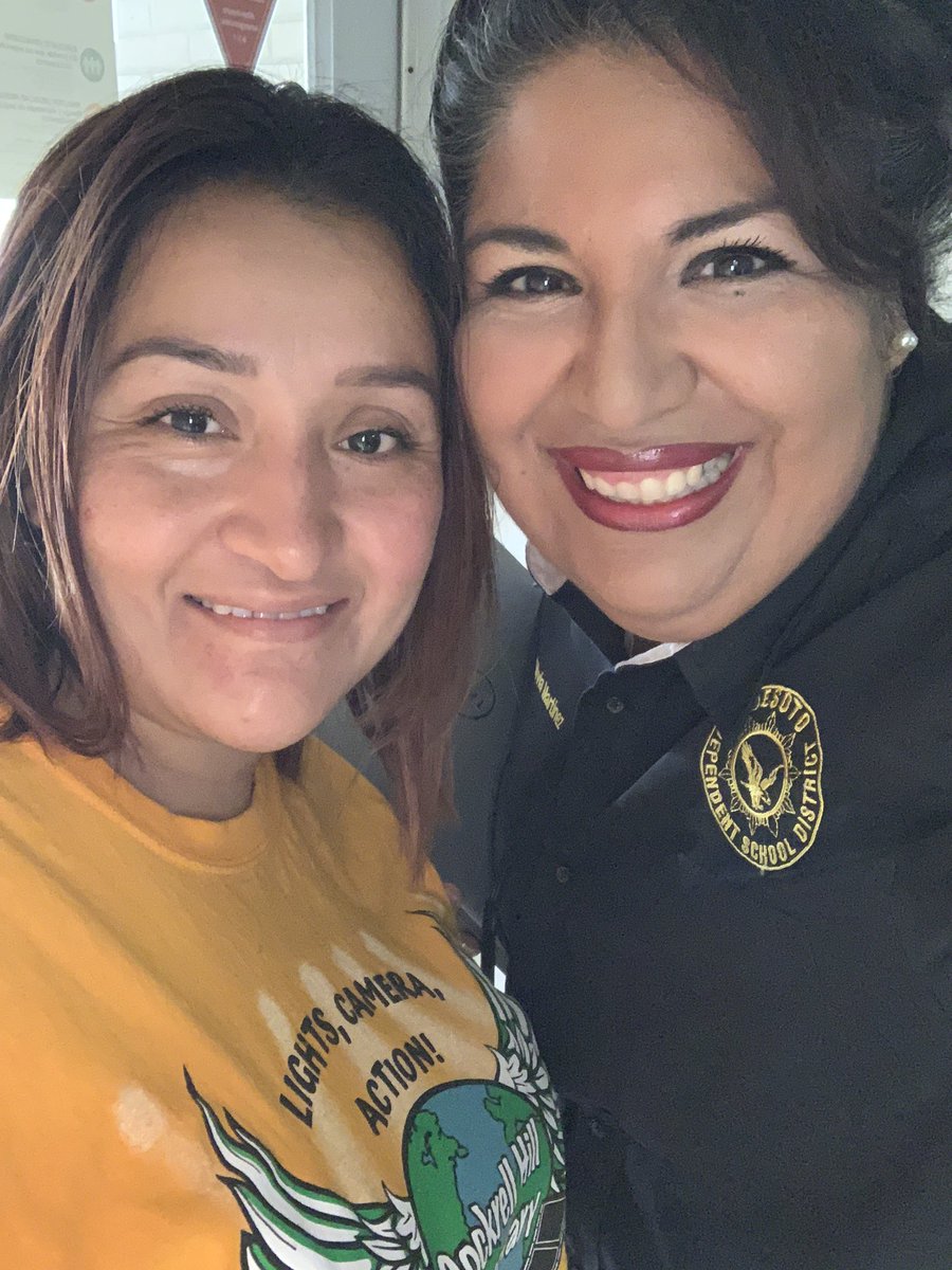 SEMtz's tweet photo. First Day Feels! 
2023-2024
#ProudEagle
#SoaringForward
#SoarLikeAnEagle
#WeAreAllEagles
#Excellence
#SoaringOnServiceWings
#StrivingForSuccess
#RisingAbove
#OnwardAndUpward
#NextLevelAchievement
#EagleSpirit
#EagleWings
#DeSotoISDStartStrong
#DeSotoTogether
@CockrellHillLMA https://t.co/UZpcjzCVBo